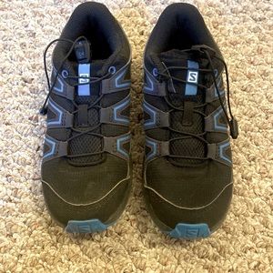Salomon unisex Kids Hiking Shoes, size 13
